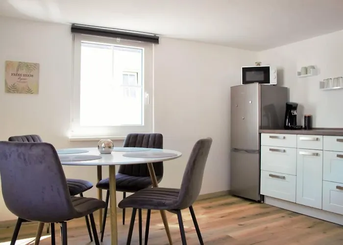 Cosy Lorch, Zwischen Rheingau, Taunus Und Dem Tal Der Loreley Feriehus